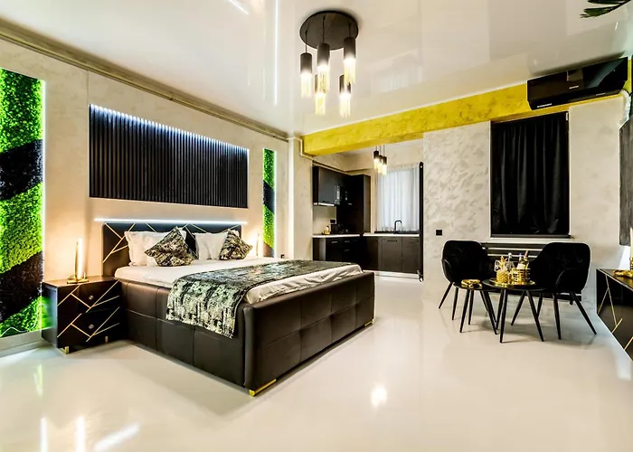 Azimuth Luxury Apartment