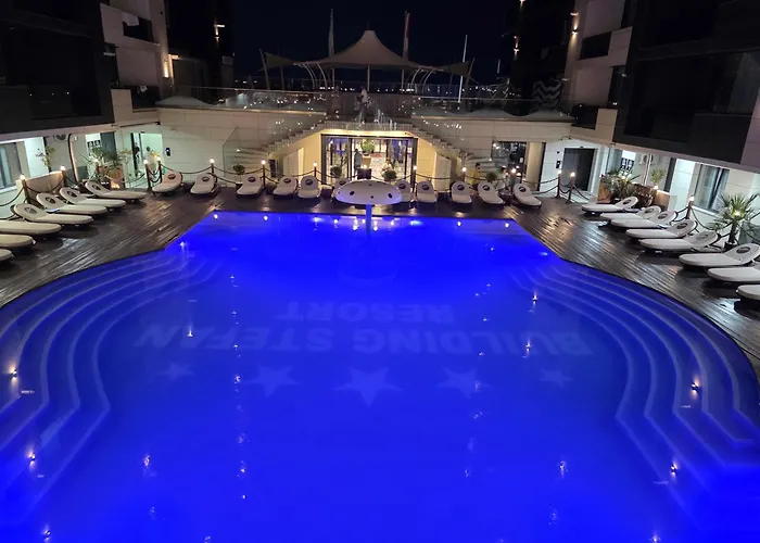 Azimuth Luxury Apartment