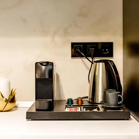 Azimuth Luxury アパート