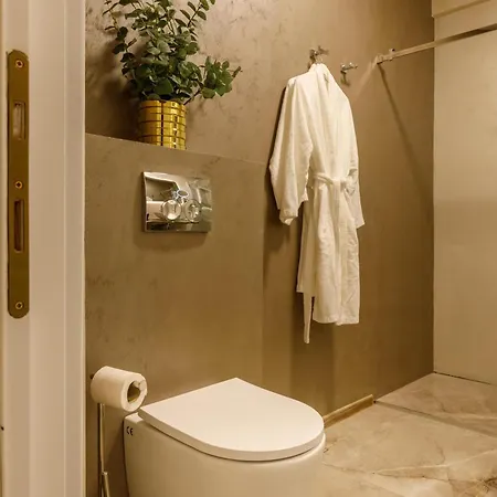 アパート Azimuth Luxury コンスタンツァ