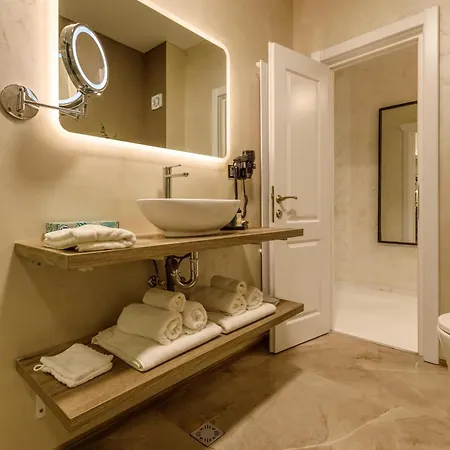 アパート Azimuth Luxury